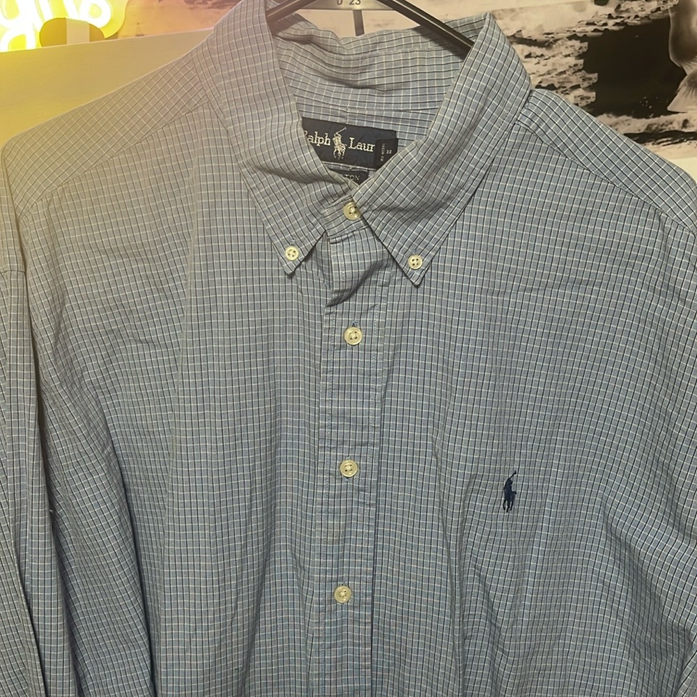 Ralph Lauren Men’s blue fine plaid P2P 21 inches tag states XXL
******@kobie1201